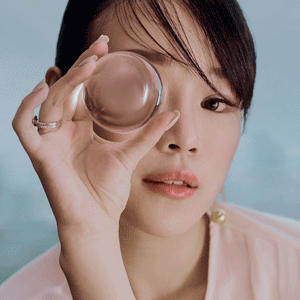 Hello, I am Charis Ow: The multi-hyphenate talks motherhood, loss, and healing Hello, I am Charis Ow: The multi-hyphenate talks motherhood, loss, and healing