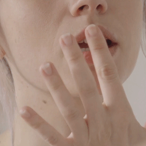 How to prevent dry, chapped lips (and heal up quickly!) How to prevent dry, chapped lips (and heal up quickly!)