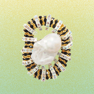 Shop: Luxury brooches to shine (extra) bright this Raya Shop: Luxury brooches to shine (extra) bright this Raya