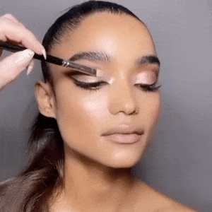 Here's how to get those ethereal, Pinterest-worthy eyeshadow looks to show up on deep skin tones