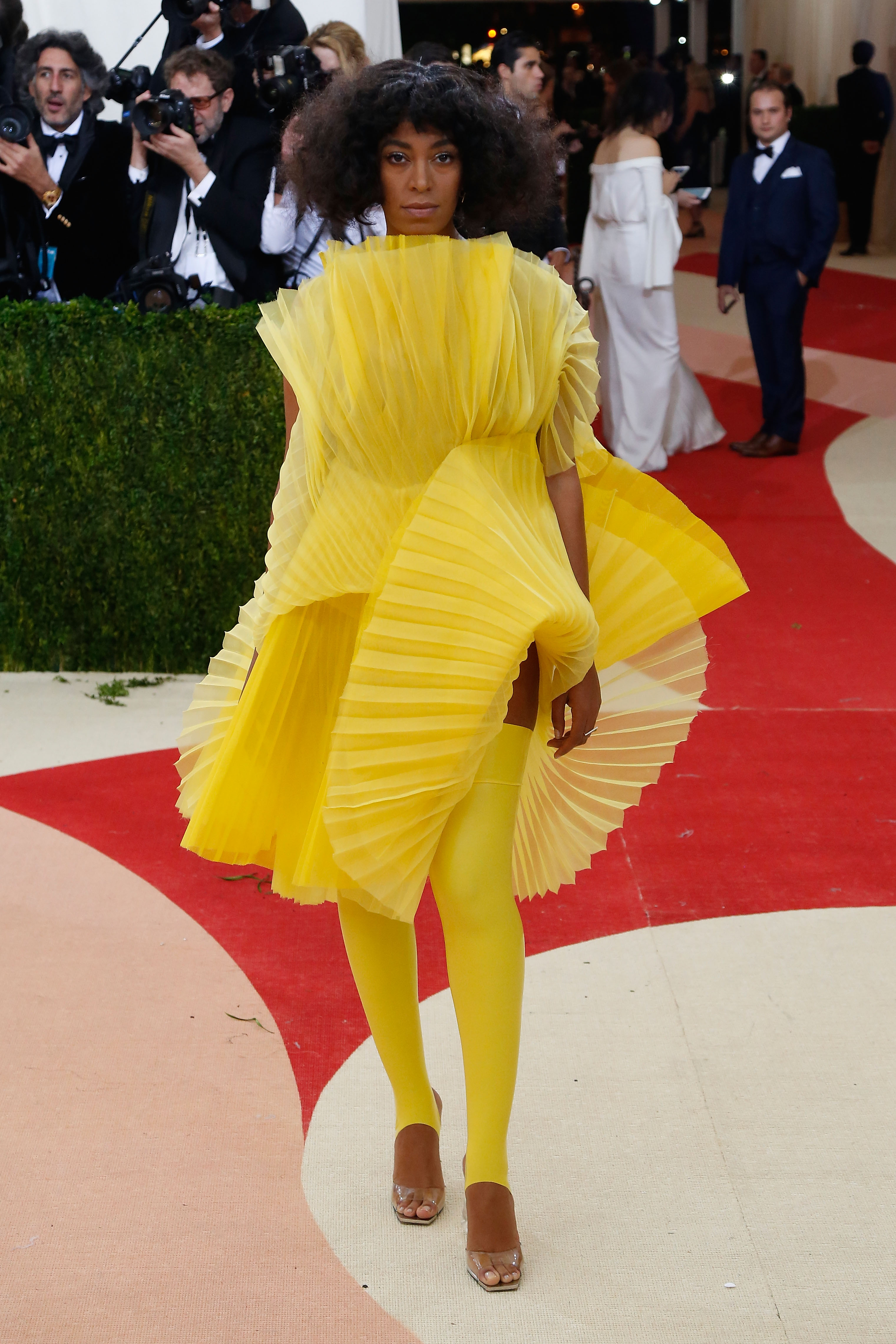 From the early 2000s to now: How the fashion choices at the Met Gala changed through the years (фото 58)