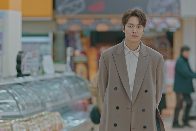 Style ID: All the designer outfits Lee Min Ho wore in ‘The King: Eternal Monarch’—complete (фото 15)