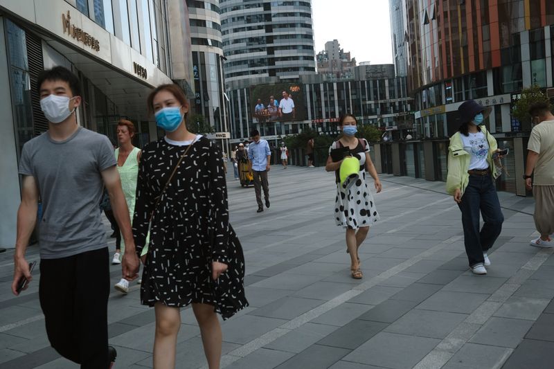 #HappyHeadlines: Beijing reports no new cases since cluster outbreak, drones light up Korean skies and women's football gets a boost (фото 3)