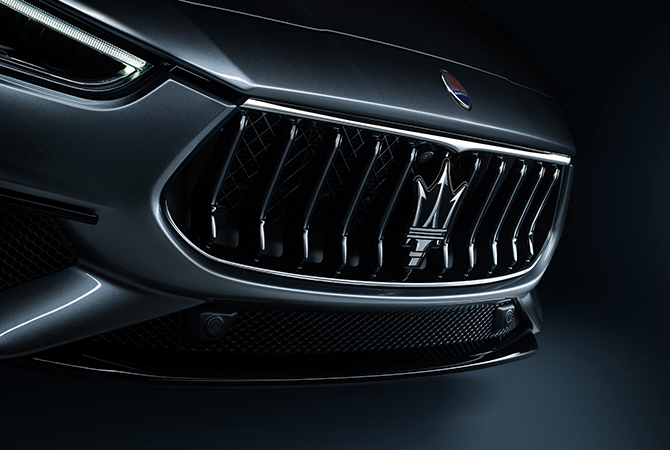 The Ghibli Hybrid is the first electrified vehicle in Maserati's history (фото 3)