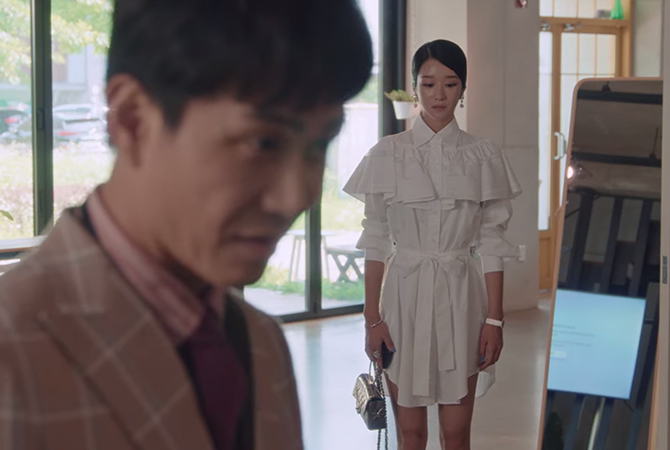 Style ID: The luxury brands behind Seo Ye-Ji’s fashionable outfits on ‘It’s Okay To Not Be Okay’ (фото 158)