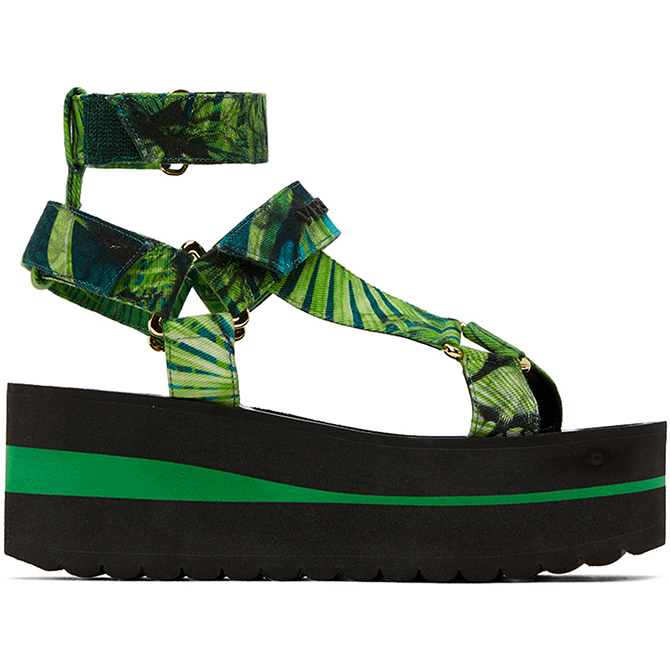 Trendspotting: 13 Luxury brands that are on the velcro sandals bandwagon (фото 4)