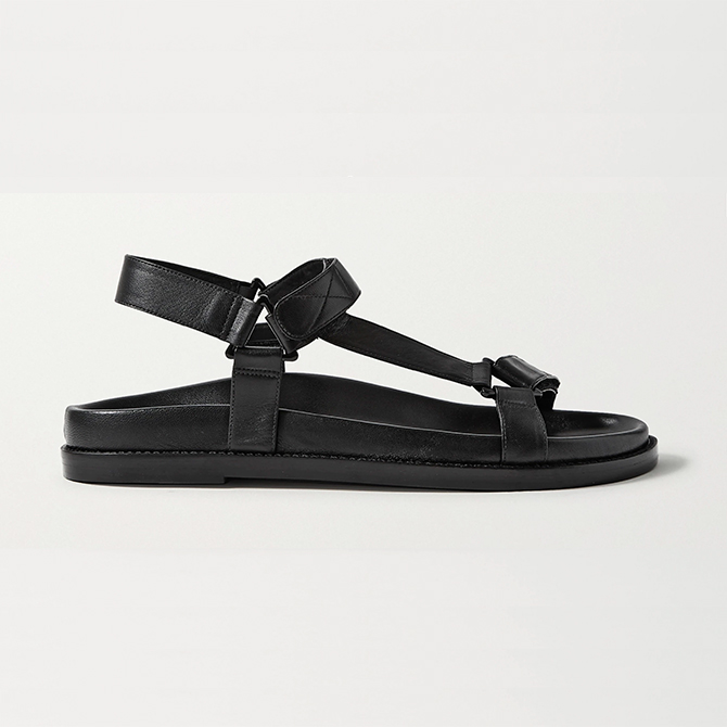 Trendspotting: 13 Luxury brands that are on the velcro sandals bandwagon (фото 12)