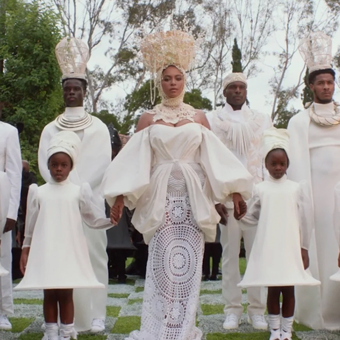 All the head-turning fashion moments from Beyoncé's 'Black Is King' visual album (фото 6)