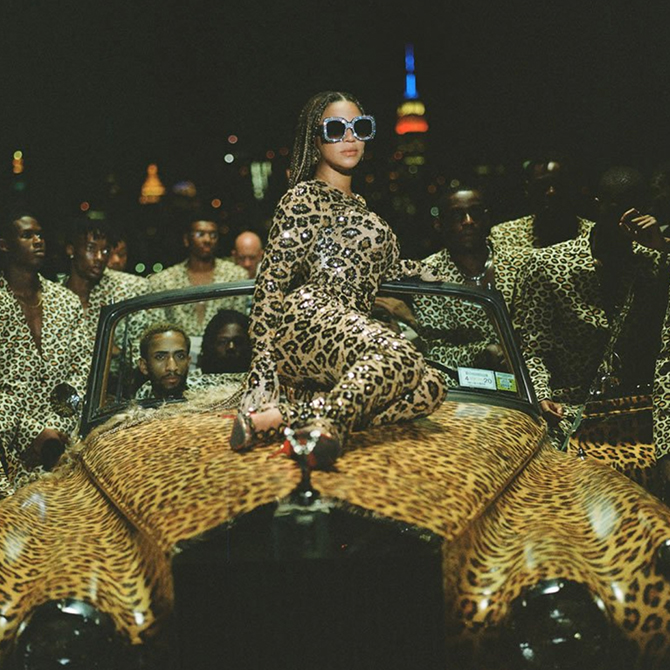 All the head-turning fashion moments from Beyoncé's 'Black Is King' visual album (фото 12)