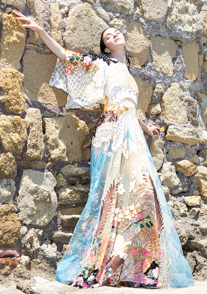 How to indulge your wanderlust in your own city, according to these 8 Resort 2021 collections (фото 76)