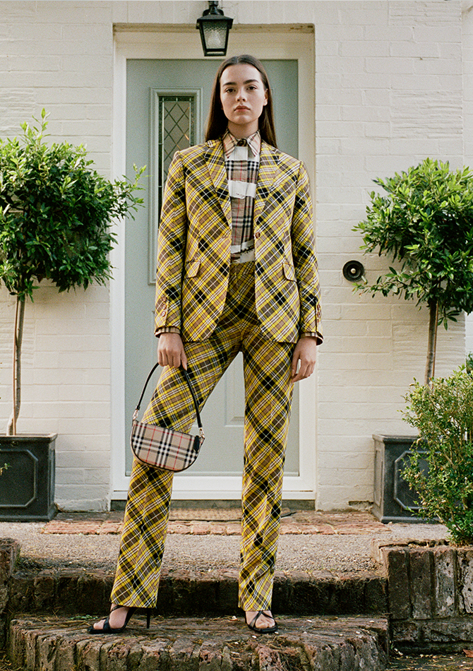How to indulge your wanderlust in your own city, according to these 8 Resort 2021 collections (фото 14)