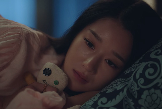 A guide to Seo Ye-Ji’s enviable watches and jewellery collection in ‘It’s Okay To Not Be Okay’ (фото 32)
