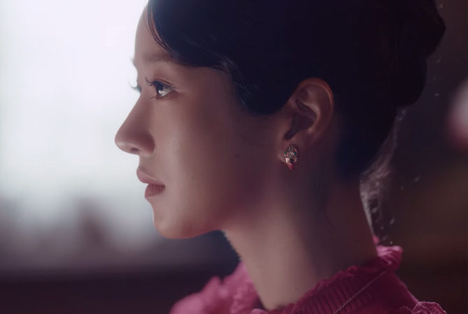A guide to Seo Ye-Ji’s enviable watches and jewellery collection in ‘It’s Okay To Not Be Okay’ (фото 12)