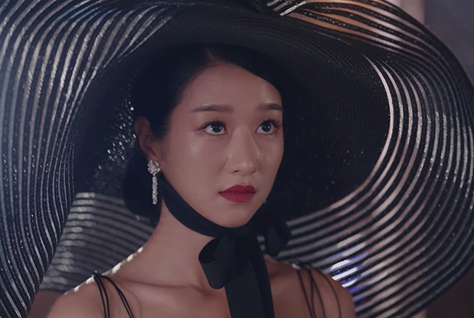 A guide to Seo Ye-Ji’s enviable watches and jewellery collection in ‘It’s Okay To Not Be Okay’ (фото 7)