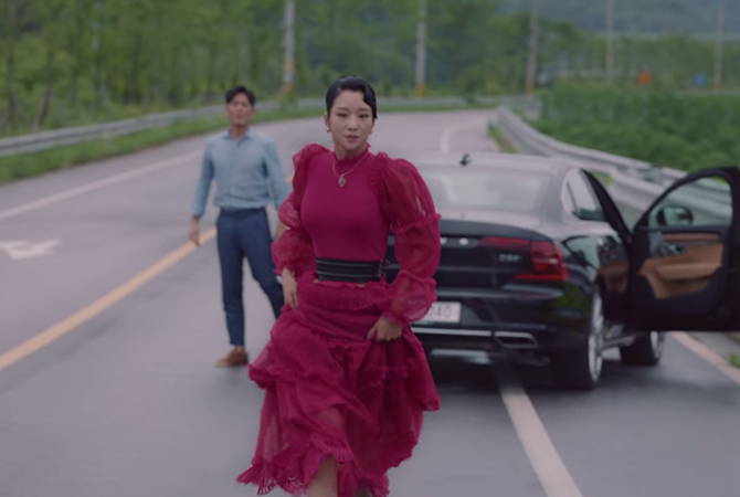 Style ID: The luxury brands behind Seo Ye-Ji’s fashionable outfits on ‘It’s Okay To Not Be Okay’ (фото 180)