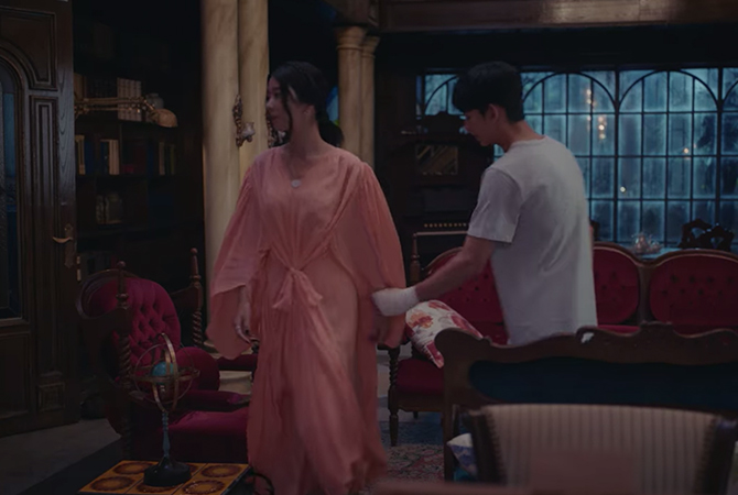 Style ID: The luxury brands behind Seo Ye-Ji’s fashionable outfits on ‘It’s Okay To Not Be Okay’ (фото 185)