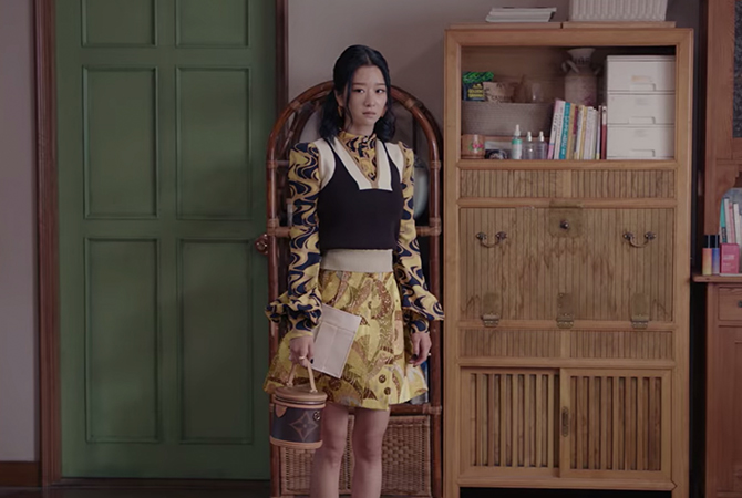 Style ID: The luxury brands behind Seo Ye-Ji’s fashionable outfits on ‘It’s Okay To Not Be Okay’ (фото 197)