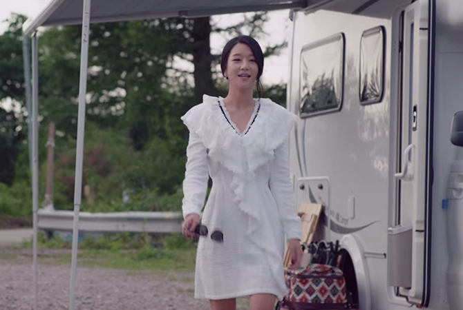Style ID: The luxury brands behind Seo Ye-Ji’s fashionable outfits on ‘It’s Okay To Not Be Okay’ (фото 242)