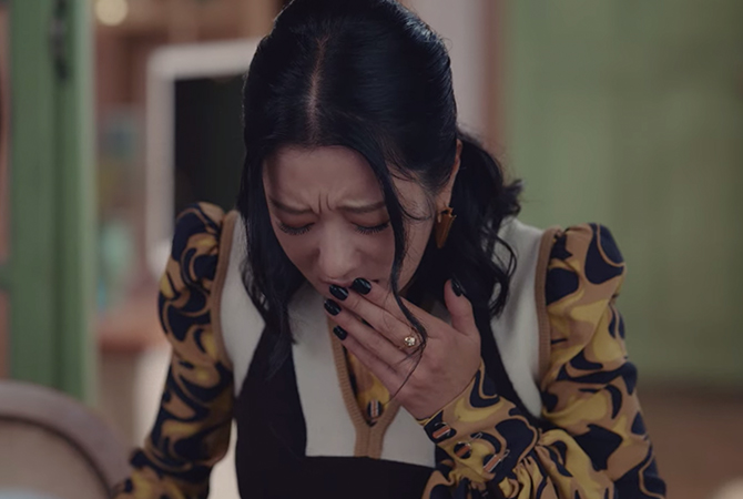 A guide to Seo Ye-Ji’s enviable watches and jewellery collection in ‘It’s Okay To Not Be Okay’ (фото 70)