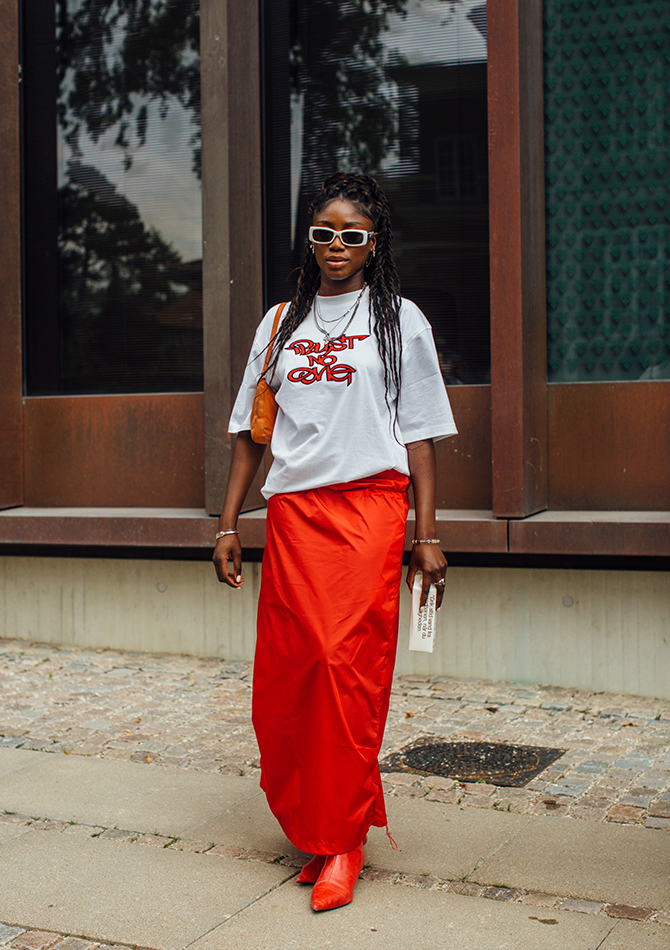 Copenhagen Fashion Week SS21: All the vibrant street style looks that liven up the sidewalks (фото 7)