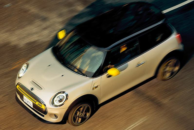 Here's why you'll definitely love the new All-Electric Mini (фото 8)