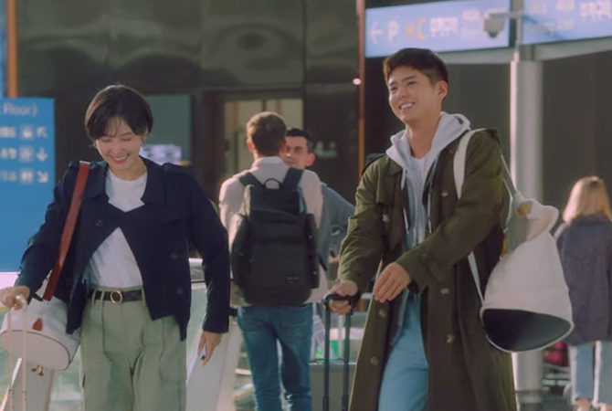 Style ID: The lowdown on Park Bo Gum’s trendy looks in ‘Record of Youth’—complete (фото 23)