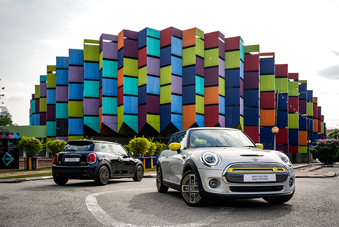 There are only 15 units of the new Mini Electric First Edition in Malaysia (фото 9)