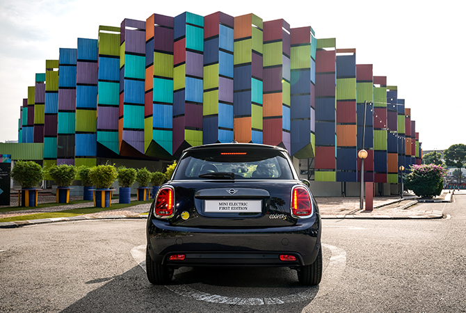 There are only 15 units of the new Mini Electric First Edition in Malaysia (фото 2)