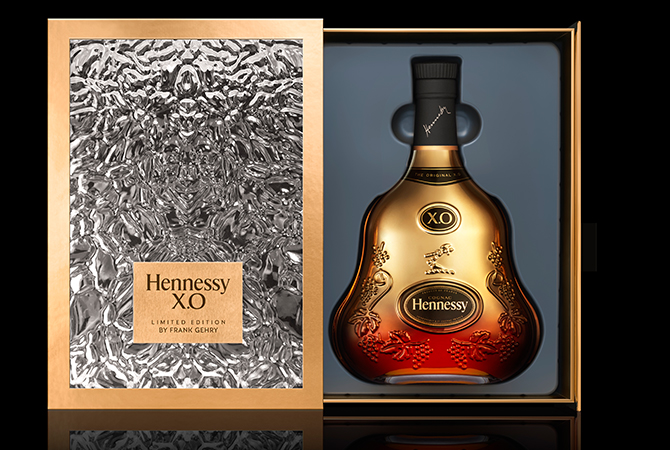 Hennessy X.O's 150th-anniversary bottle receives the iconic Frank Gehry treatment (фото 5)