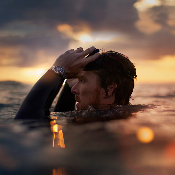 Take a breath with Benedict Cumberbatch and the new Jaeger-LeCoultre Polaris Mariner Memovox diving watch (фото 1)