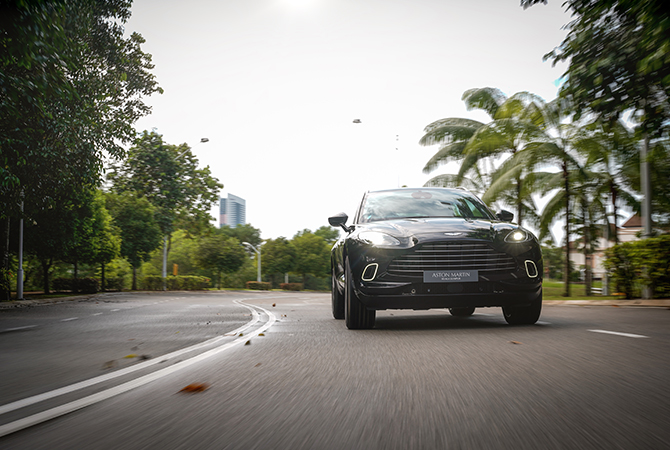 The Aston Martin DBX—now available in Malaysia—is a luxury SUV with the soul of a sports car (фото 3)