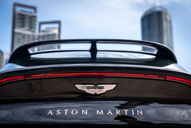 The Aston Martin DBX—now available in Malaysia—is a luxury SUV with the soul of a sports car (фото 7)