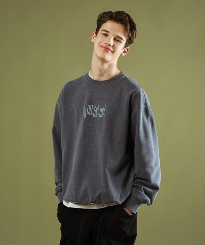 Style ID: The lowdown on Park Bo Gum’s trendy looks in ‘Record of Youth’—complete (фото 101)
