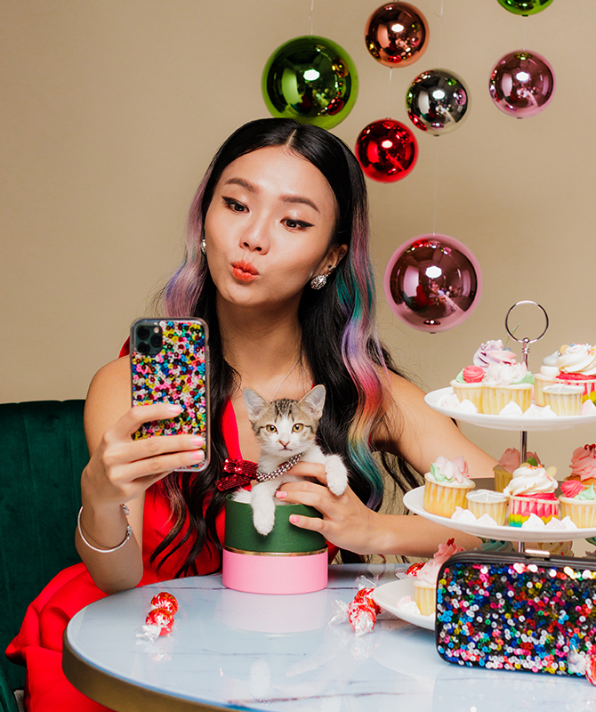 Fashion buzz: Kate Spade New York’s holiday campaign featuring Malaysian It-girls and rescue cats, Dior Pavilion’s festive installation, and more (фото 3)