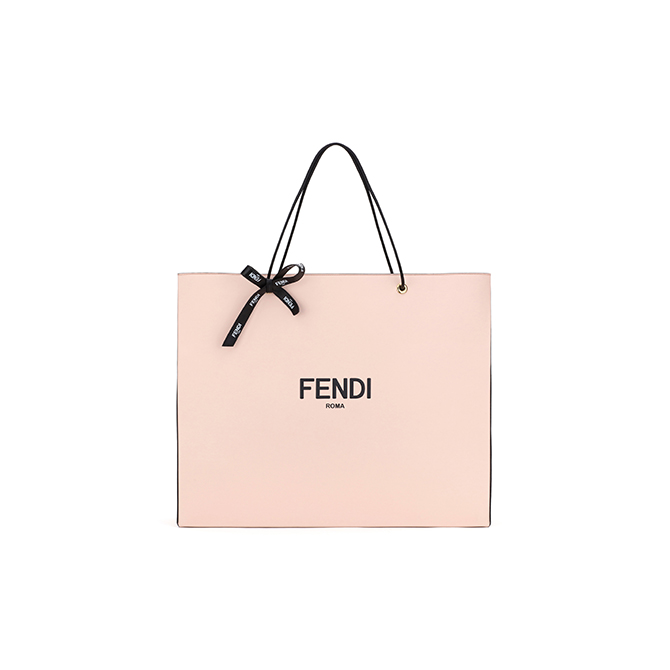 New month, new bags: December'20 edition—from Fendi, Prada, and more (фото 11)
