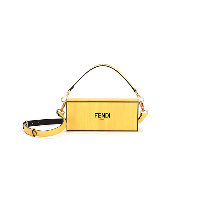 New month, new bags: December'20 edition—from Fendi, Prada, and more (фото 3)
