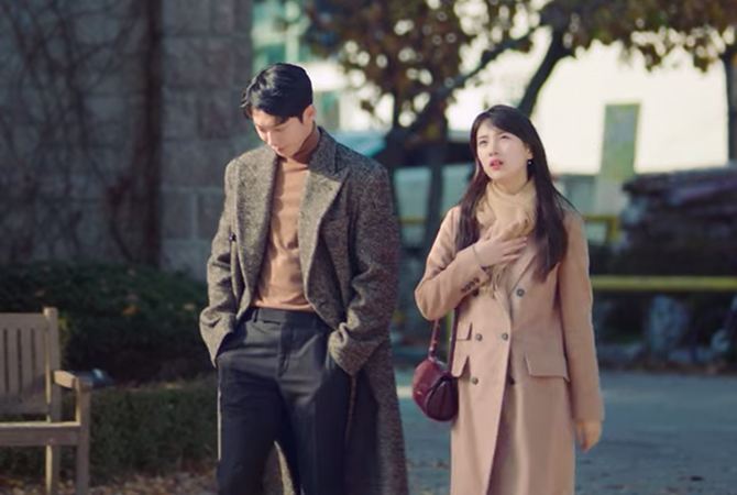Style ID: The Korean fashion labels (and the luxury handbags) spotted on Bae Suzy in ‘Start-Up’ (фото 143)