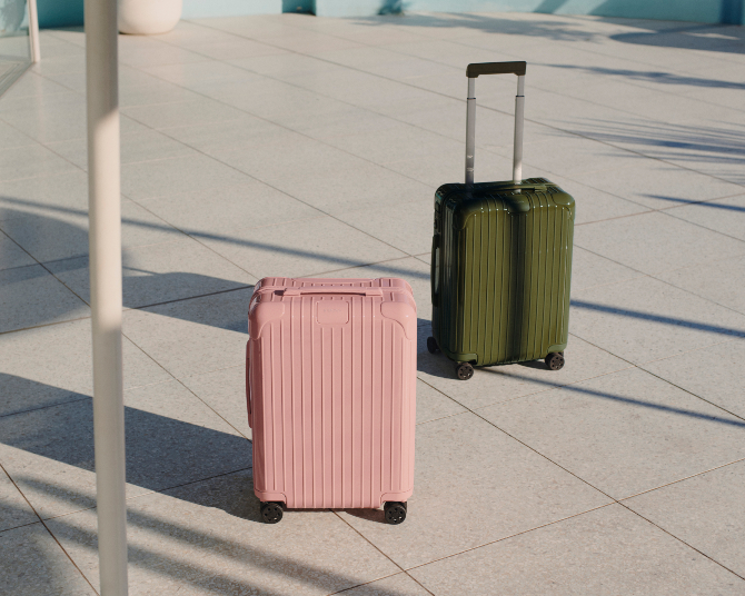 The latest Rimowa Essentials collection will have you gearing up for your next dreamy adventure (фото 1)
