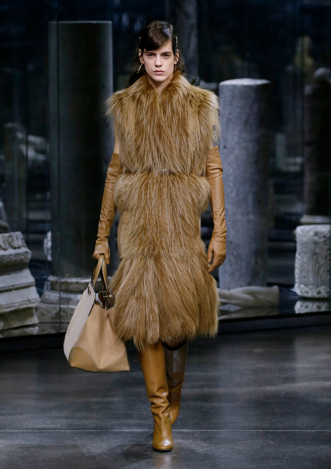Everything you need to know about Kim Jones’s first ready-to-wear collection for Fendi AW21 (фото 5)