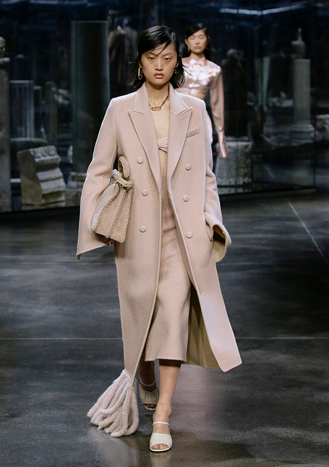 Everything you need to know about Kim Jones’s first ready-to-wear collection for Fendi AW21 (фото 11)
