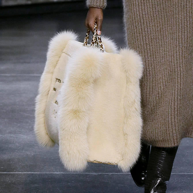 Everything you need to know about Kim Jones’s first ready-to-wear collection for Fendi AW21 (фото 19)