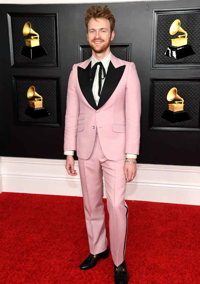 Grammys 2021: What the stars wore for music's biggest night (фото 22)