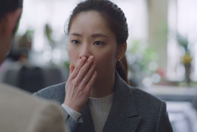 Style ID: Jeon Yeo Bin’s power dressing in ‘Vincenzo’ (фото 123)