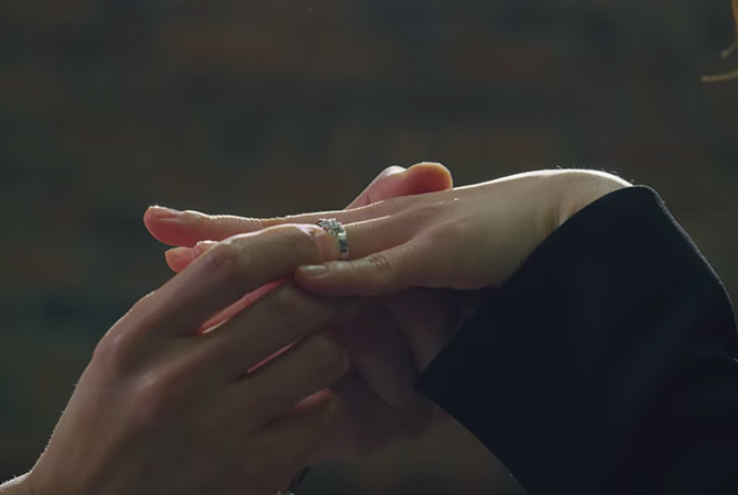 Style ID: Jeon Yeo Bin’s power dressing in ‘Vincenzo’ (фото 163)