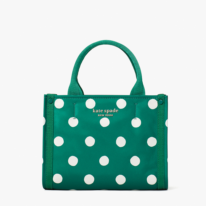 New month, new bags: May’21 edition—from Valentino, Kate Spade New York, and more (фото 9)