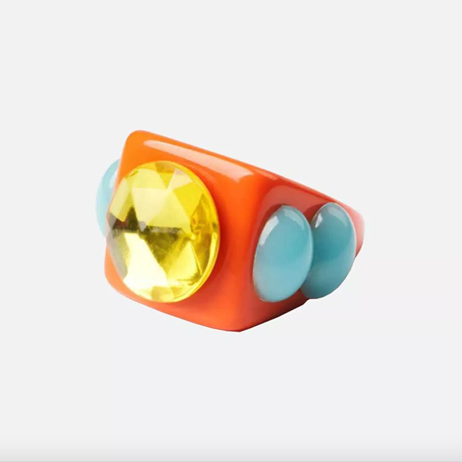 Chunky resin rings are the cheer-inducing accessories you need in your life right now (фото 9)