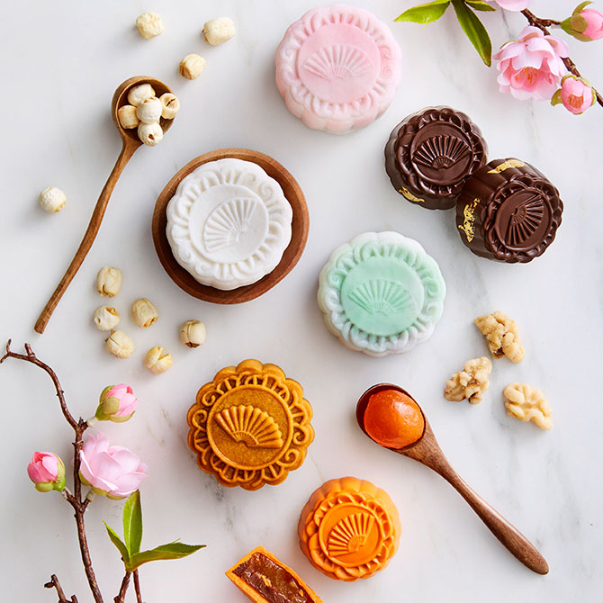 Mid-Autumn Festival 2021: 19 Prettiest mooncake packaging for gifting loved ones (фото 12)