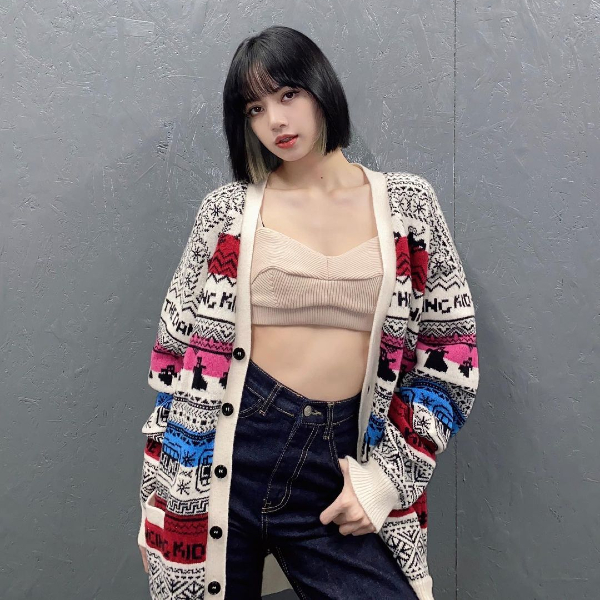 Shop the Look: How to dress like Lisa from Blackpink (фото 33)