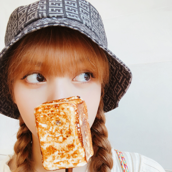 Shop the Look: How to dress like Lisa from Blackpink (фото 58)