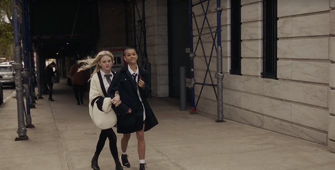 Style ID: The designer wardrobes of ‘Gossip Girl’ 2.0 is gender-fluid and full of it-bags (фото 66)